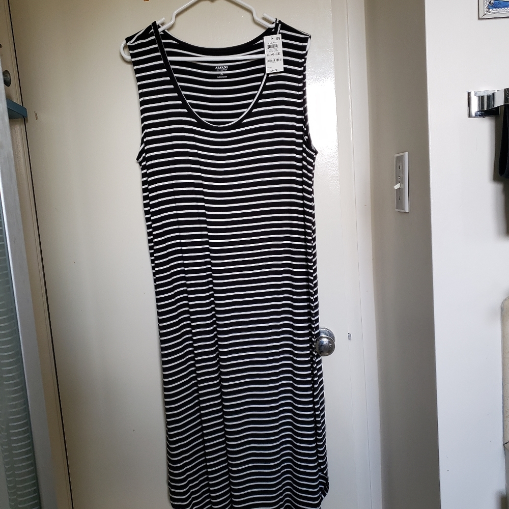 Alfani night gown